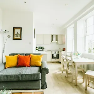 Luxury 1 Bed Flat, Spectacular Views Of Apartment Bath